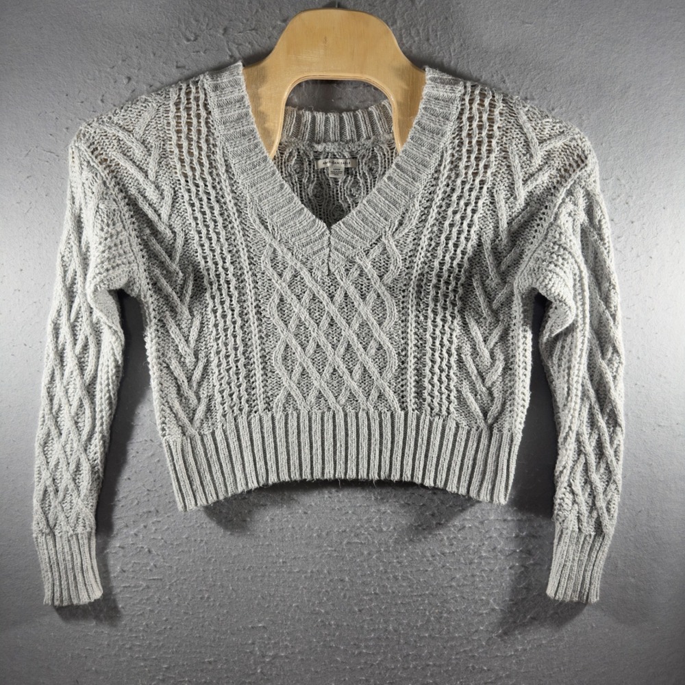 3276 | American Eagle Cable Knit Cropped V-Neck Sweater Gray Womens Small